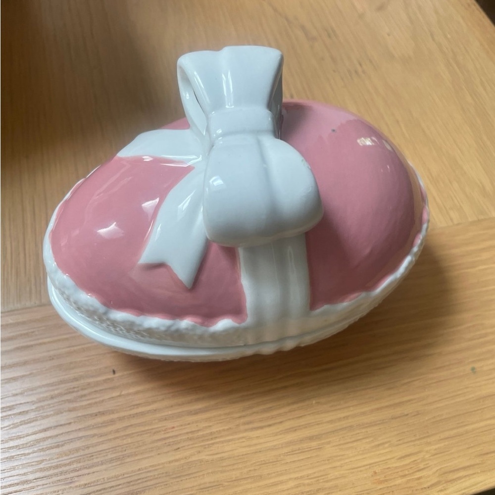 Ashland Pink and White Ceramic Bow Accent cottage core